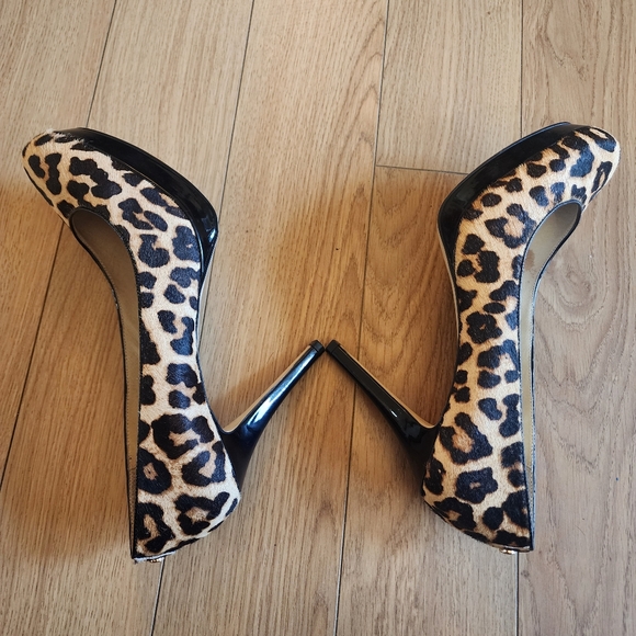 MICHAEL Michael Kors Leopard Print Platform Heels - Picture 3 of 13